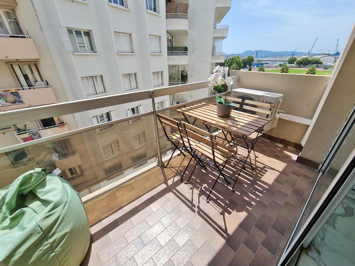 Gregbnb - T2 Pleine Ville - Climatise - Balcon - 1 툴롱 외부 사진